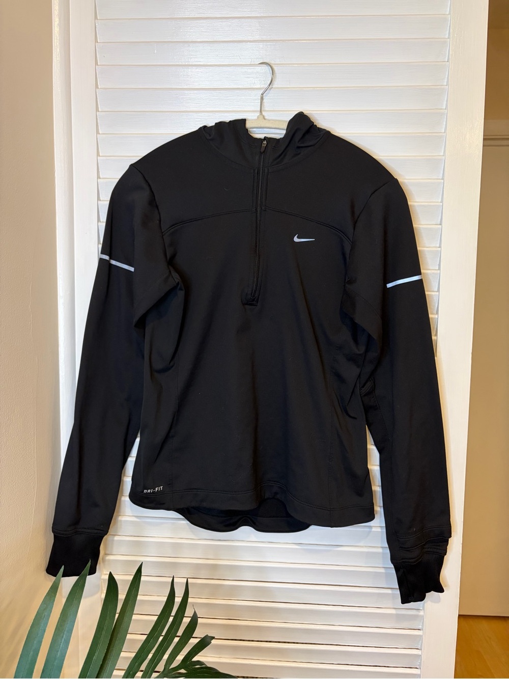 Nike Dri-FIT Black 1/4 Zip Black Hooded Running Jacket Size Small